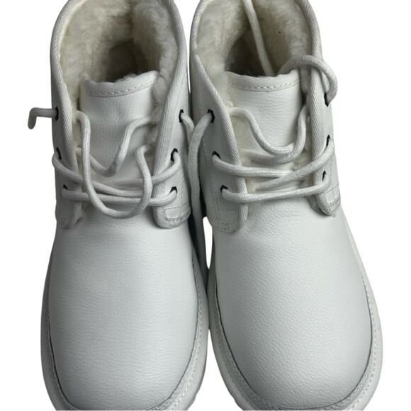 UGG Winter Cold Weather Kids Neumel ll Sz 4 NWOT Boots - Picture 10 of 10